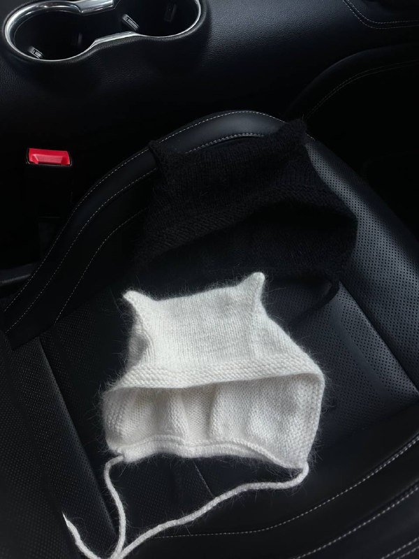 Шапка с ушками из пуха норки ручной работы 4