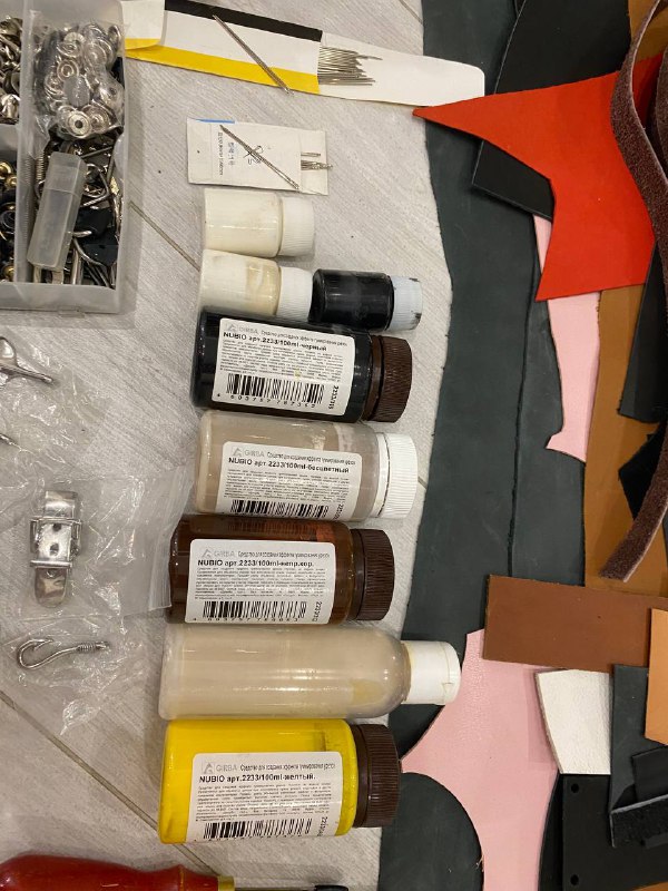 Набор материалов и инструментов для кожевников 7