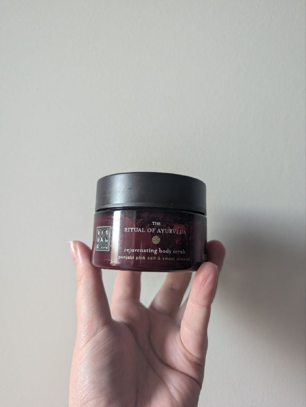 Бигуди, расчёска, маска для волос, соляной скраб 4