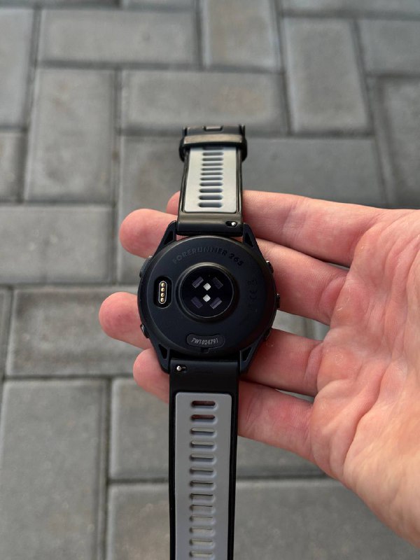 Garmin Forerunner 265 2