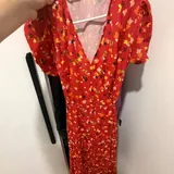 Красное платье на запах 1