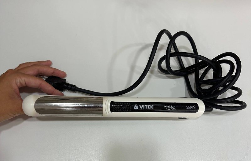 Утюжок выпрямитель VITEK 2