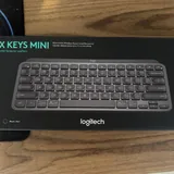Xbox wireless controller, TWS наушники Soundcore P20i, Logitech MX Keys Mini, ноутбук ASUS X550VXK 4