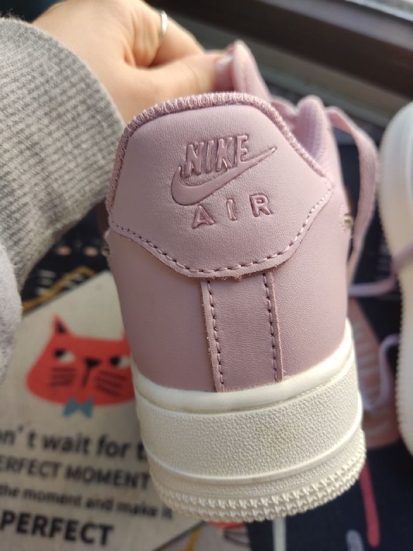 Новые Nike Air Force, цвет розовый, размер 37 4