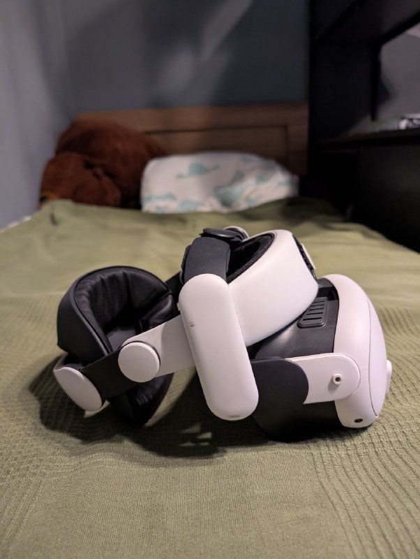 Meta Quest 3 на 512 Гб, комплект с креплением Bobovr 8