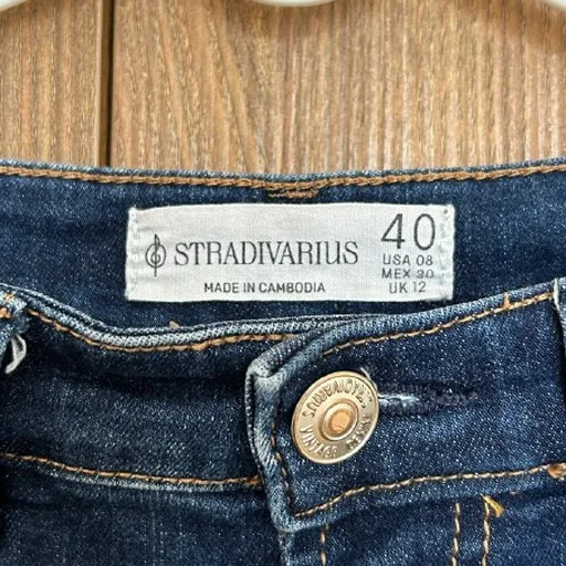 Синие клеш джинсы Stradivarius