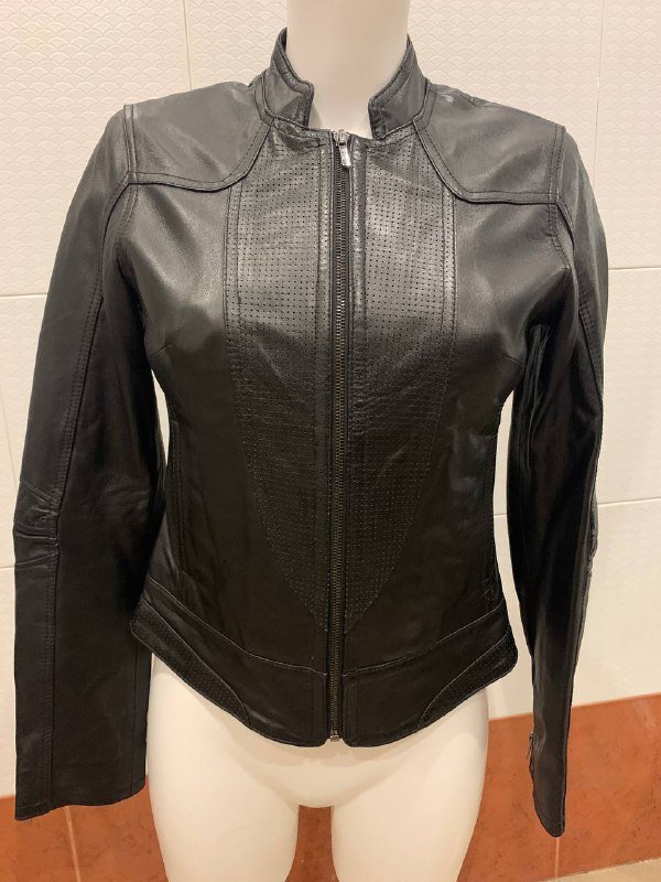 Натуральные кожаные куртки черная, светлая