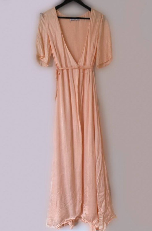 Шелковое платье Mango