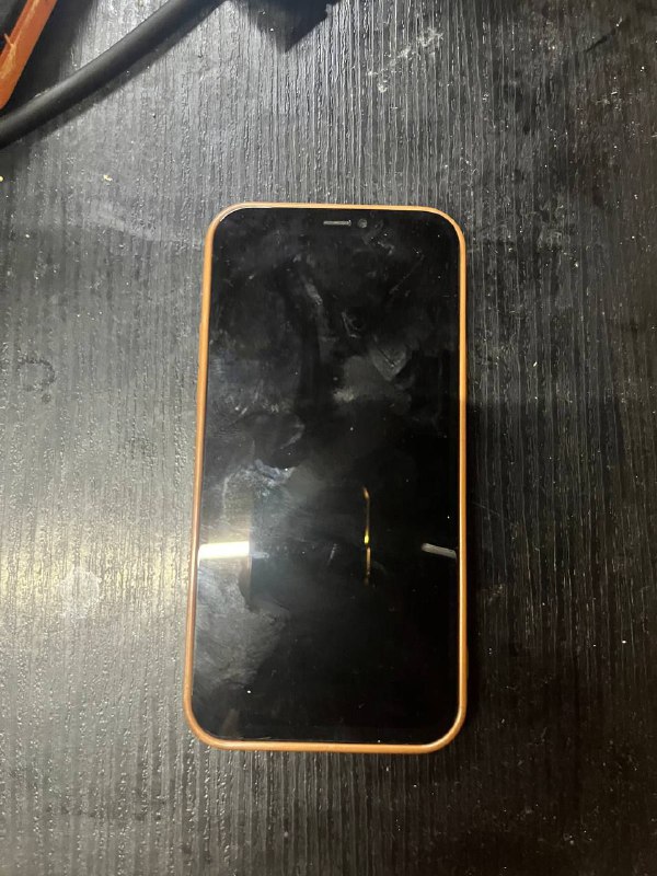 iPhone 12 128 GB с дефектами