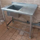 Стулья, диван, оборудование и мебель 7