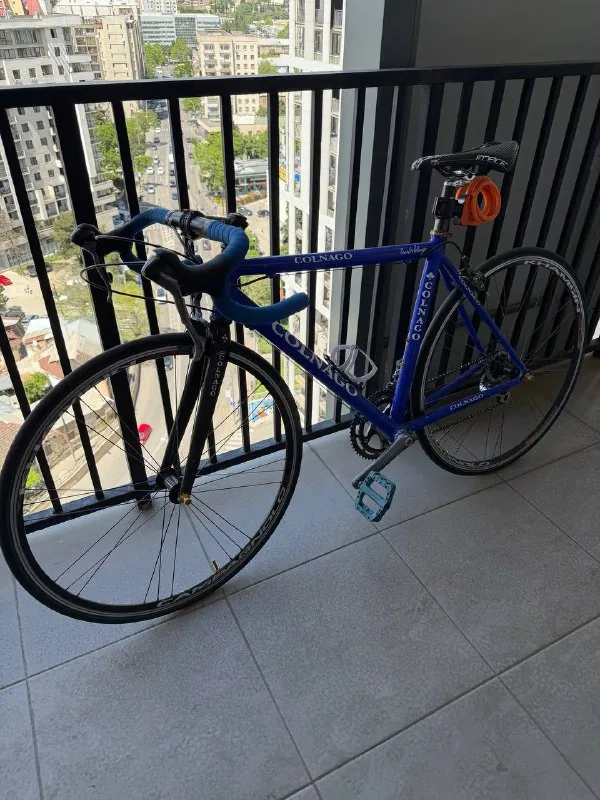 Colnago Squadra велосипед, шлем, замок, бокс на раму 1