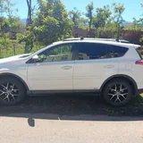 Toyota RAV4 2