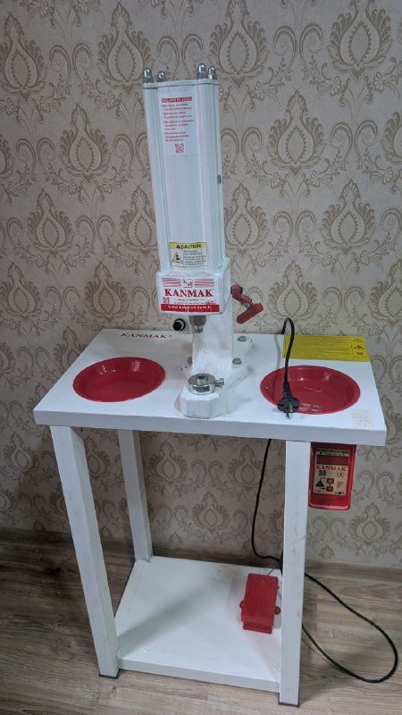 Станок для установки кнопок и люверсов 220 вольт