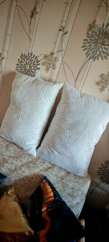 постельное белье, подушки, корзины, кофейный сервиз, краски для волос, бутылочки, комплект пиал