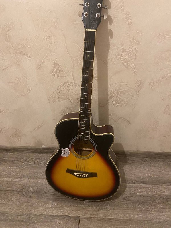 Акустическая гитара Faires с чехлом и каподастром 4