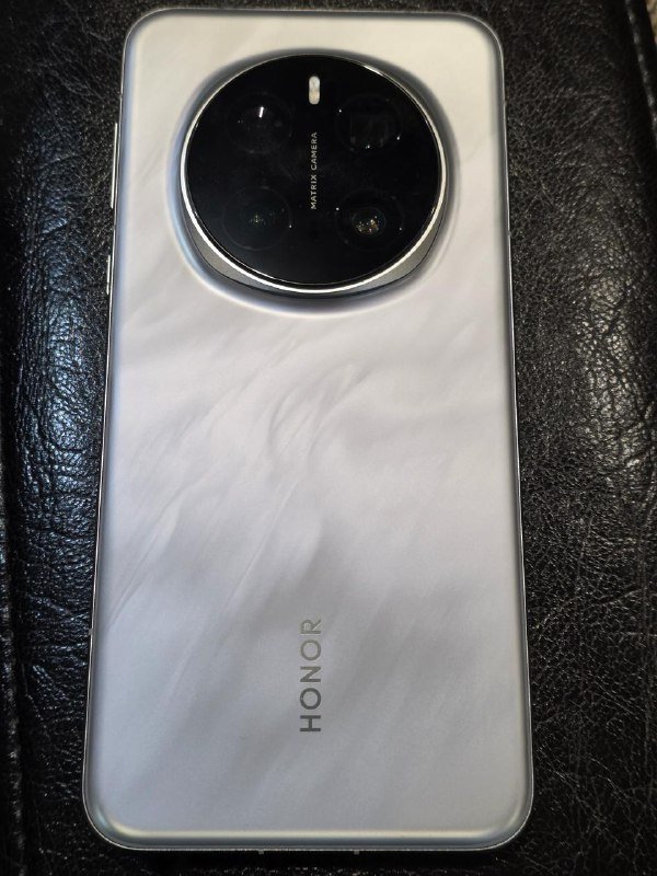 Honor Magic 7 pro мобильный телефон с аксессуарами 3