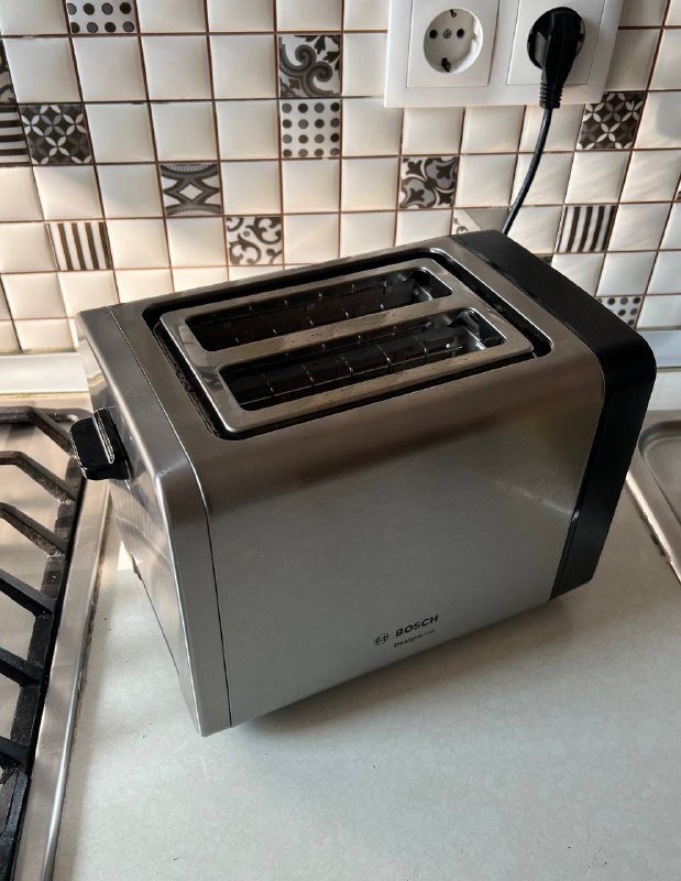 Настольная лампа, блендер, тостер Bosch, кофемашина Bosch 3