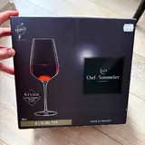 Бокалы для вина, ваза для цветов 1