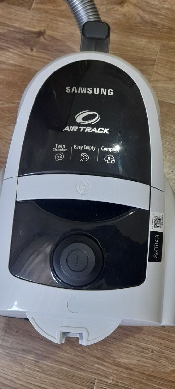 Пылесос почти новый 2