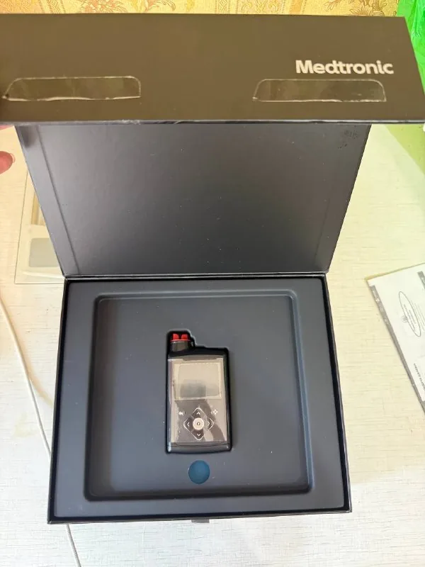 Инсулиновая помпа Medtronic MiniMed 780G 1