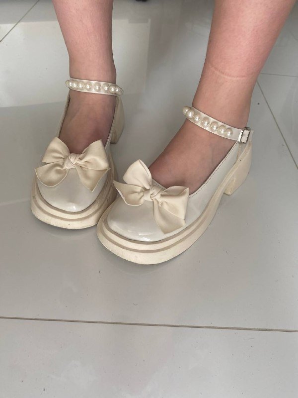 Туфли на девочку размер 24 см