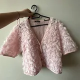 Женская розовая кофта 1