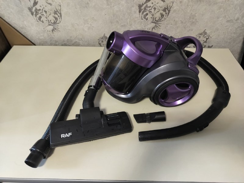 Настольная лампа, фен, отпариватель, компьютерное кресло, микроволновка, пылесос, коврики для йоги, мониторы, клавиатура, турка для кофе 6