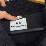 Рюкзак Napapijri, сумка Uniqlo, кофта и свитер Uniqlo 6