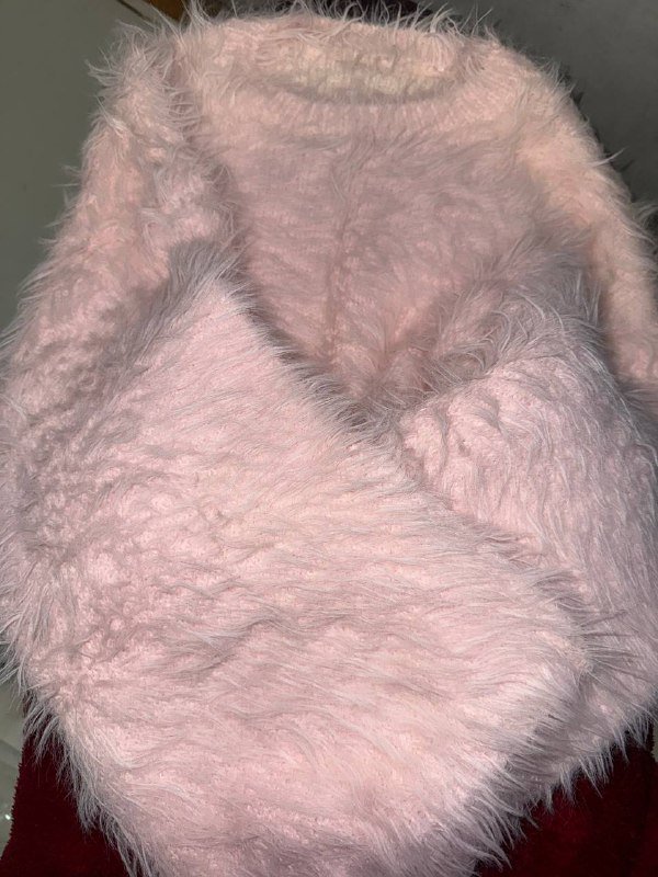 Розовая пушистая женская кофта