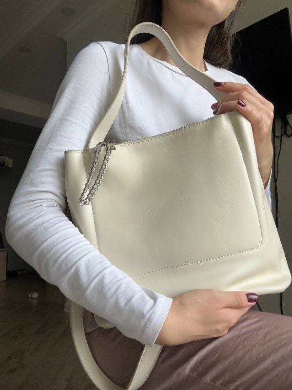 Сумка бежевая Love Republic 2