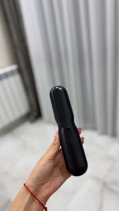 Бездротова щітка-вирівнювач для волосся 4