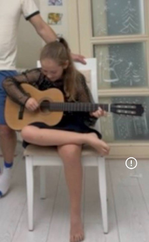 Детская гитара с чехлом