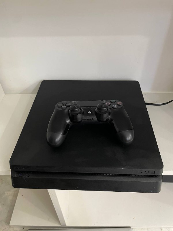 PlayStation 4 500GB консоль