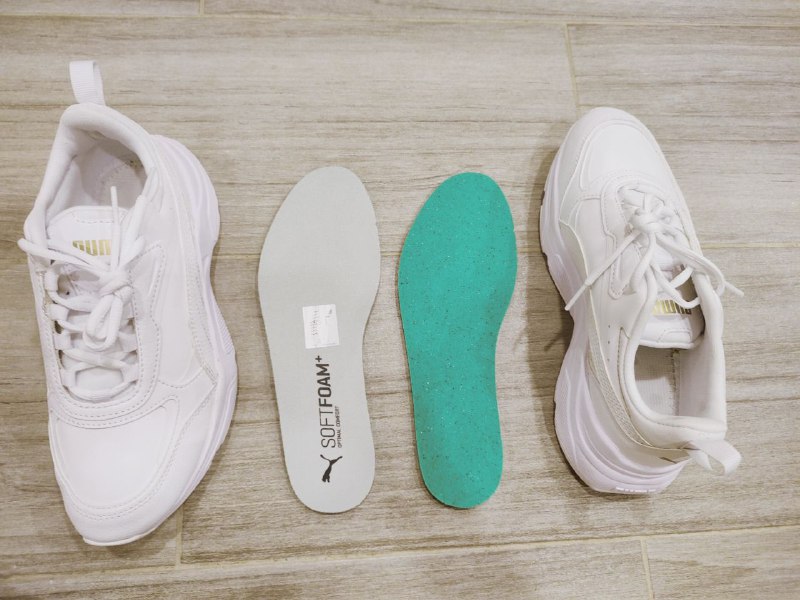 Белые женские кроссовки Puma 5
