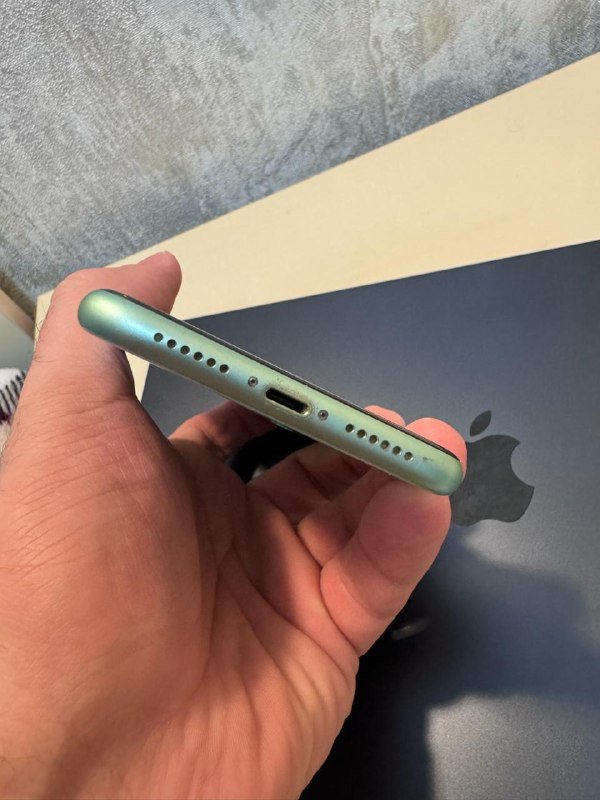 iPhone 11 64GB зелёный 4