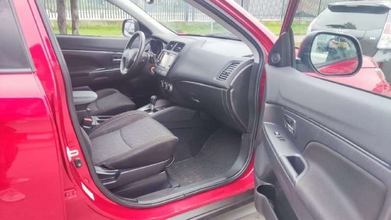 Mitsubishi Outlander Sport 9