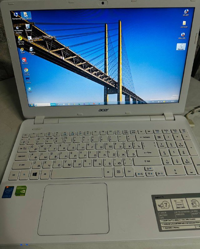 Ноутбук Acer Aspire V3-572G-3425 White 4