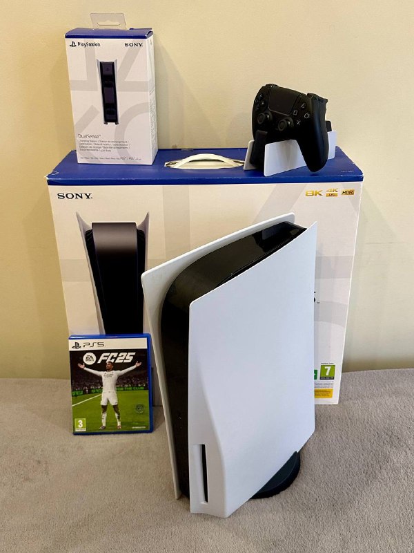 PlayStation 5 disc edition, контроллер, игра EA FC25, док-станция, HDMI