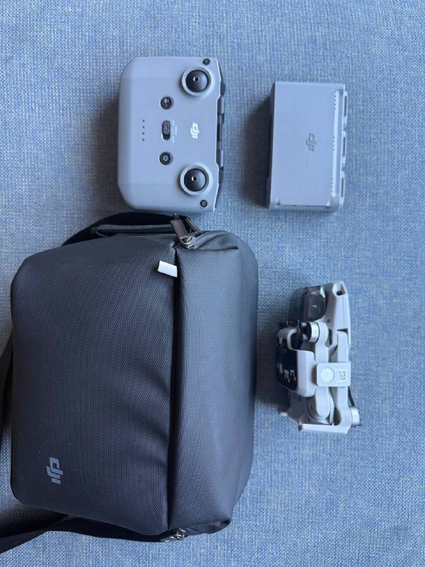 Дрон DJI Mini 2, объектив Canon EF-S, резинки для фитнеса, игра, переноска для кота, жилет с шортами, костюм Гарри Поттера, платье-рубашка