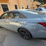 Hyundai Elantra 2022 седан 4