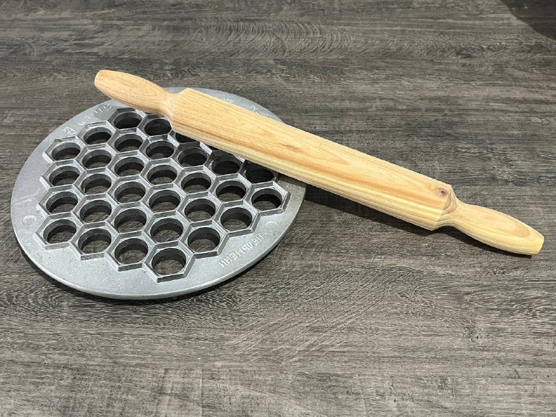 Бокалы, менажница, стеклянные миски, чайники, форма для льда, толкушка, пельменница, ваза 6