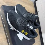 Кроссовки Under Armour, боксерские перчатки, рюкзак Under Armour 2