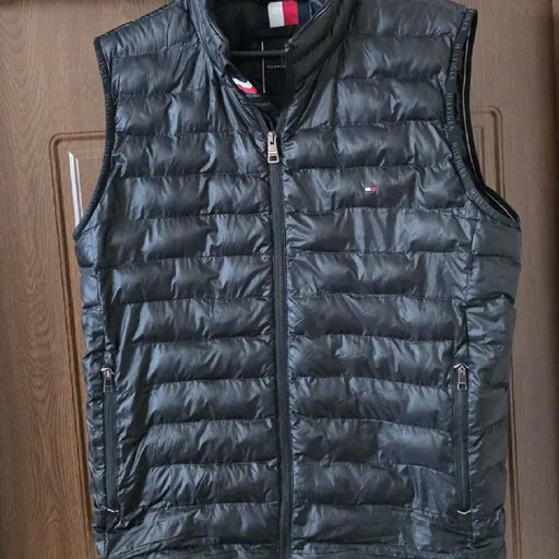 Жилет Tommy Hilfiger, размер L