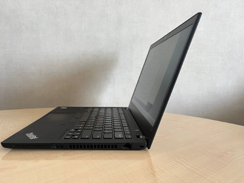 Lenovo ThinkPad T490 14" FHD IPS, i5-8365U, 512GB SSD, 16GB 3