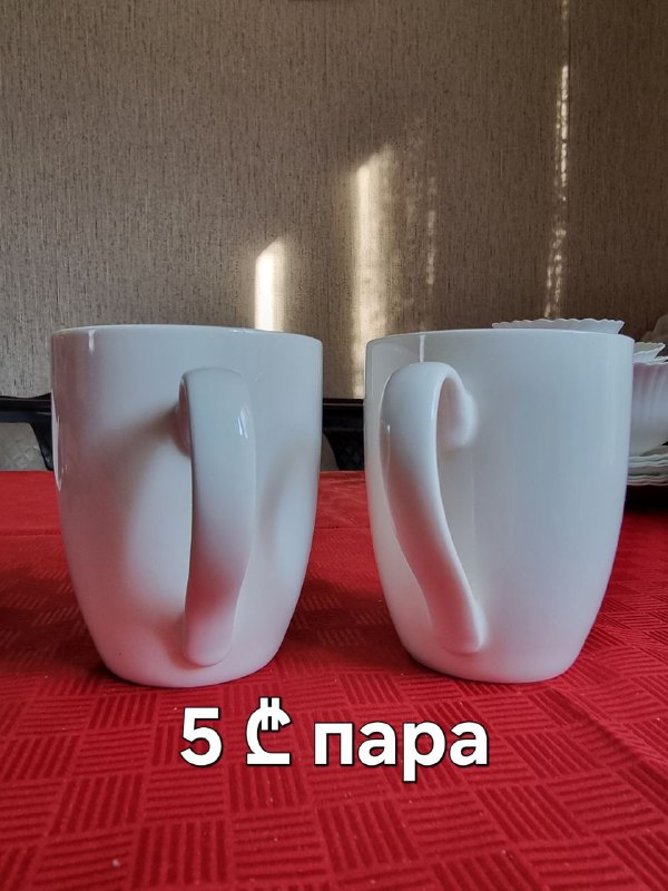 Одежда, обувь, посуда, фотокамера Canon 5D Mark II 4