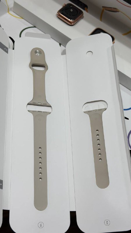 Apple Watch Series SE 40mm Gold Alu Starlight Sp Band GPS 4