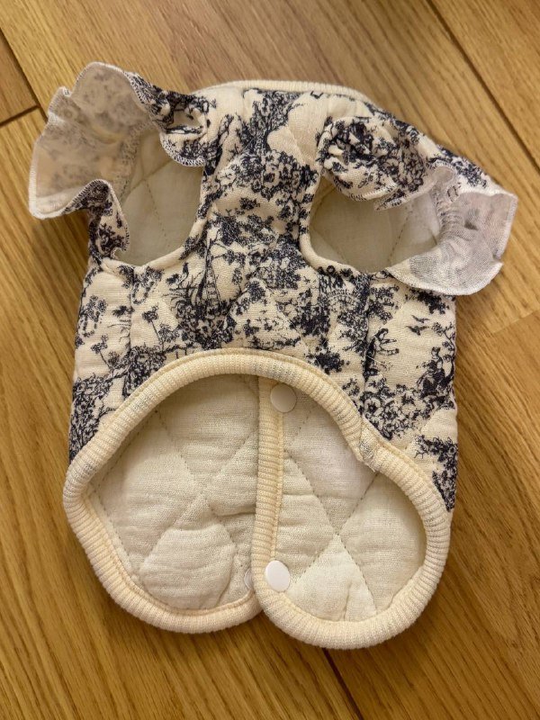 Носки, куртка, свитера для собак 3