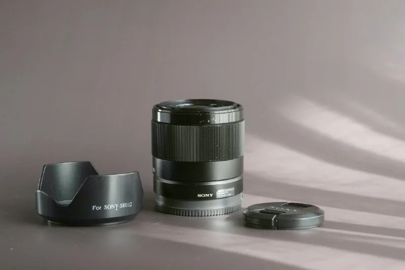 Объектив Sony FE 28mm f2 4