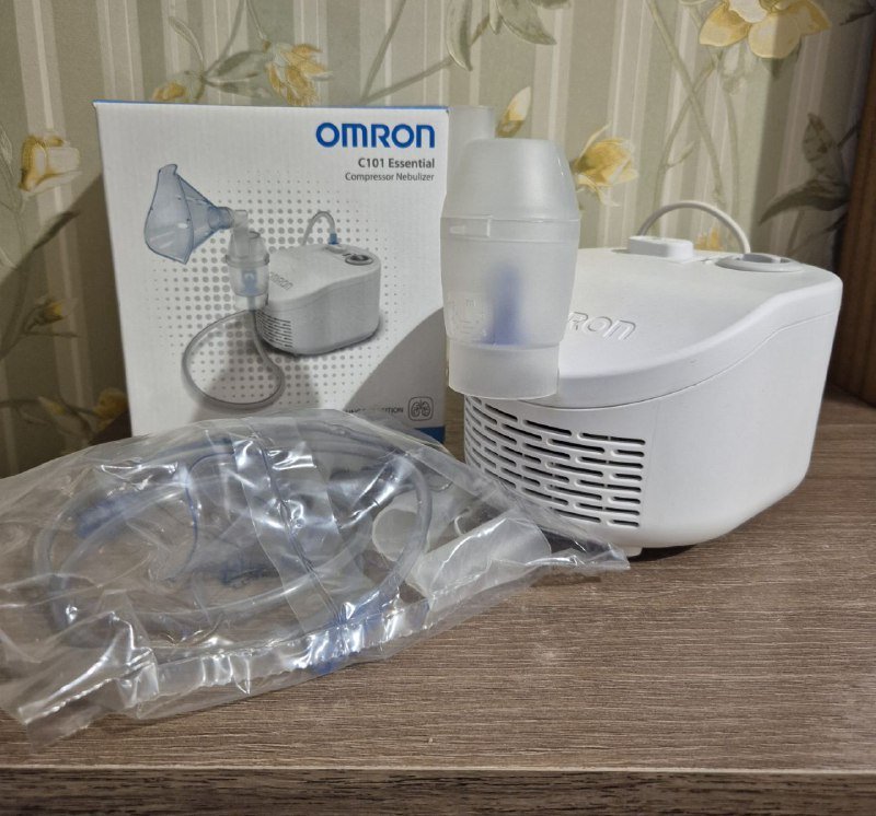 Ингалятор компрессионный Omron C101 Essential 3