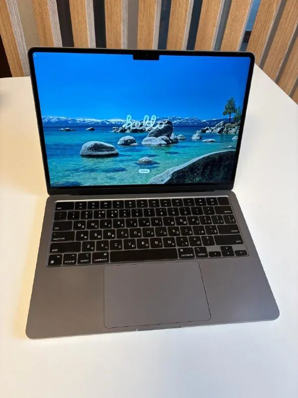 Macbook Air M2 8/256Gb 2022 1